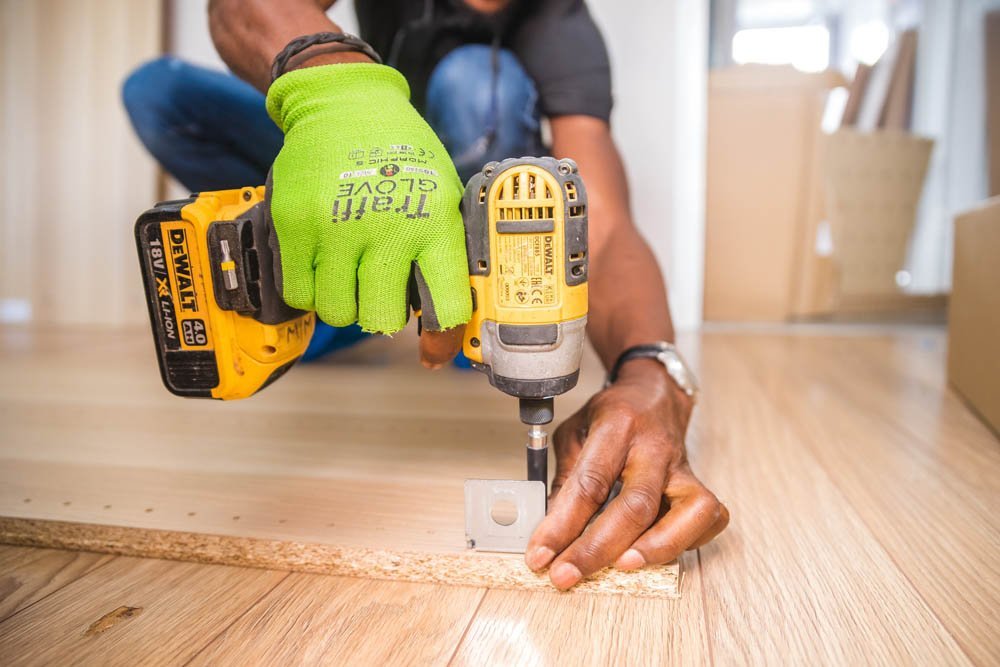 Interior handyman services in Vancouver for drywall repair, painting, and home maintenance.